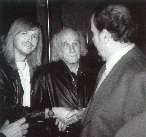 Léo Ferré - Décembre, avec Renaud et Georges Marchais après le spectacle de cloture du 70e anniversaire du PC